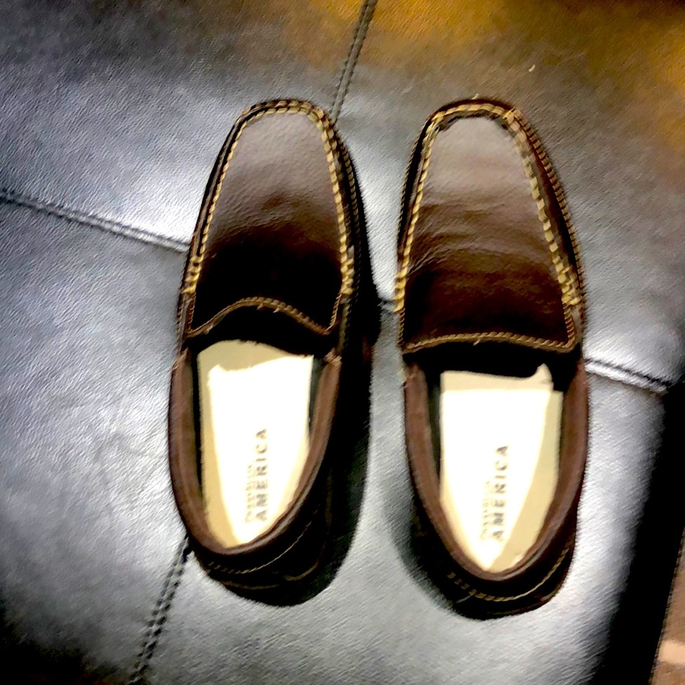 Men’s Perry Ellis brown loafers
